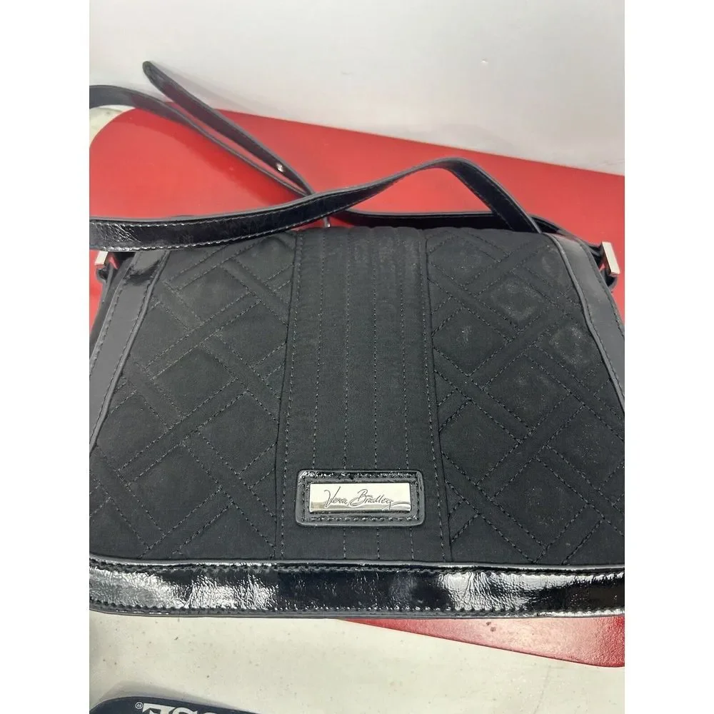 Vera Bradley Iconic Quilted Messenger‎ Bag Black Pattern Lining